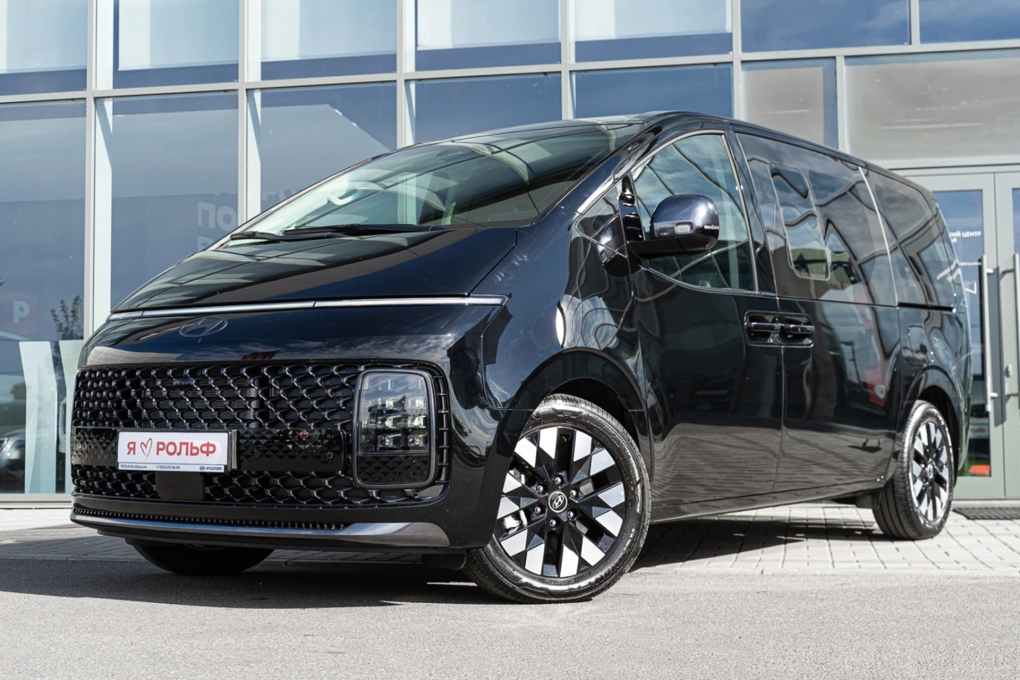 https://apiweb.rolf.ru/storage/thumbnails/large/vehicles/new/356639/fcb1658ac510a121932b9cf0bf12f283.webp