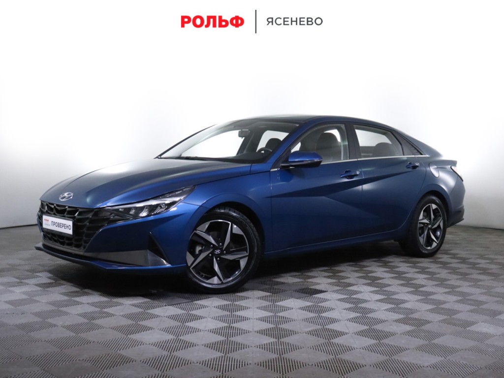 Hyundai Elantra в комплектации 2020 года в Москве в наличии: цена 1 899 000  ₽ в автосалоне РОЛЬФ Ясенево Автомобили с пробегом — 23957