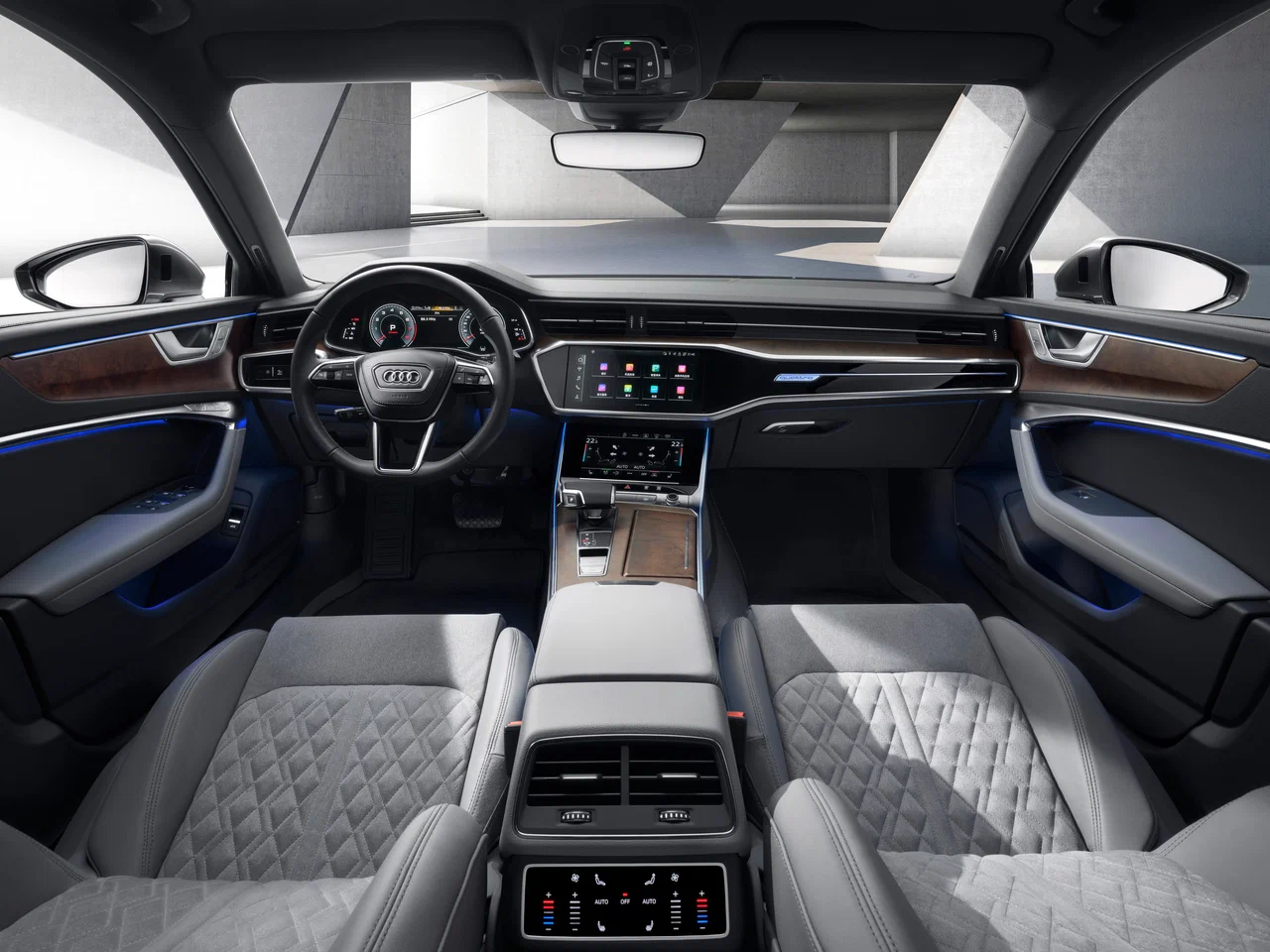 Мультимедиа система с ЖК-экраном