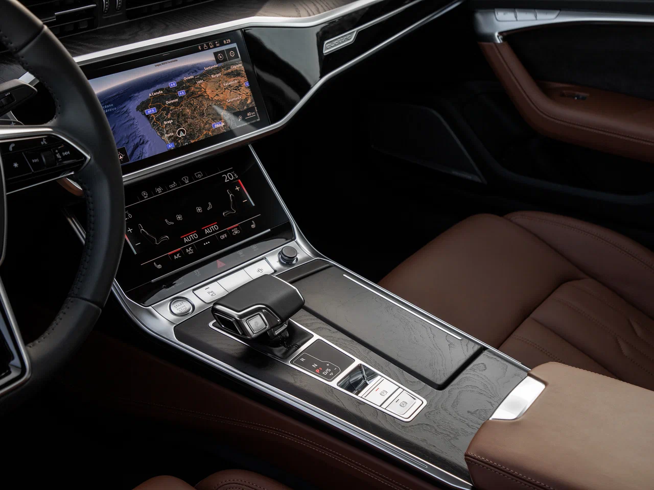 Мультимедиа система с ЖК-экраном