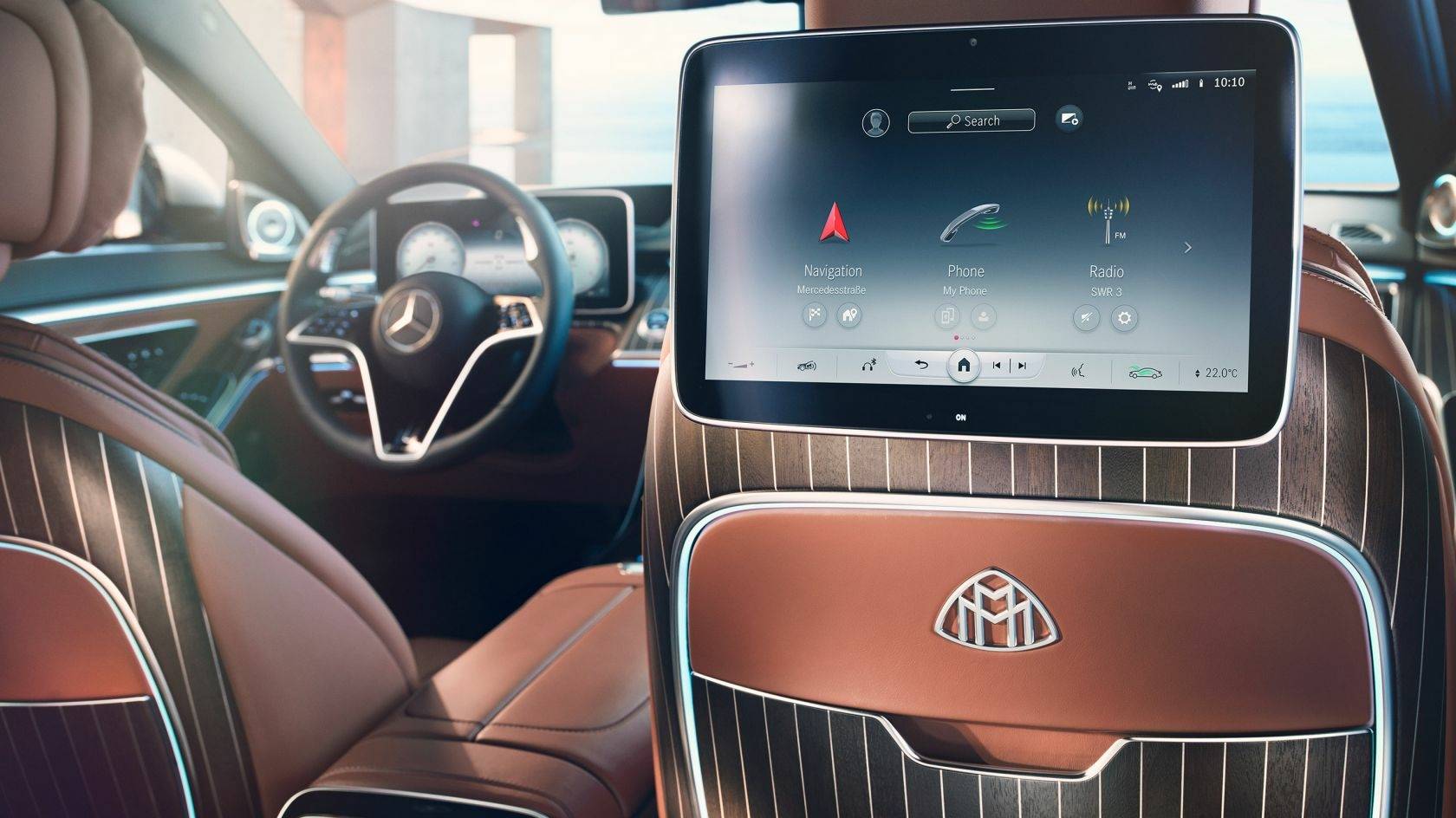 Мультимедиа система с ЖК-экраном