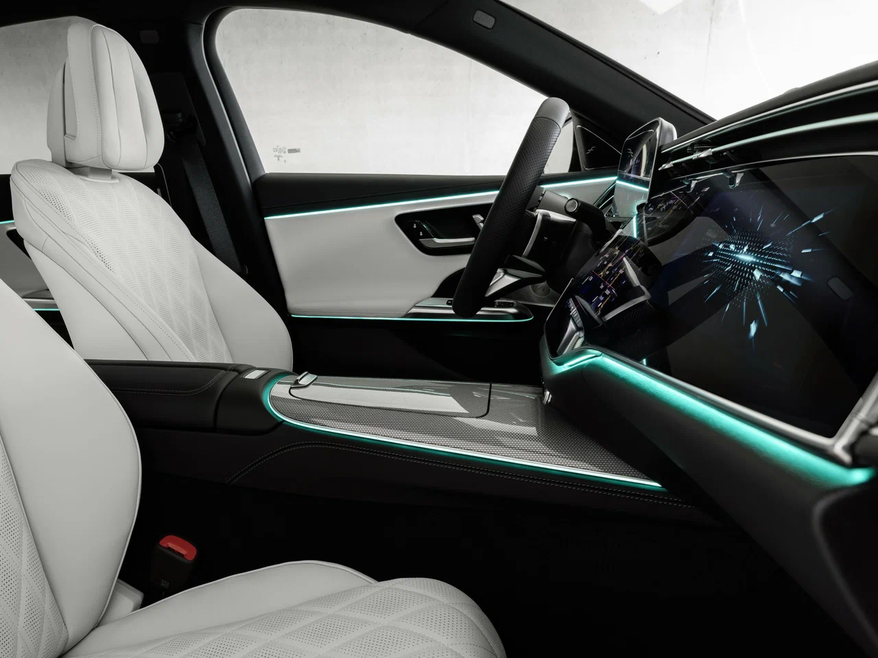 Разделительный подлокотник спереди