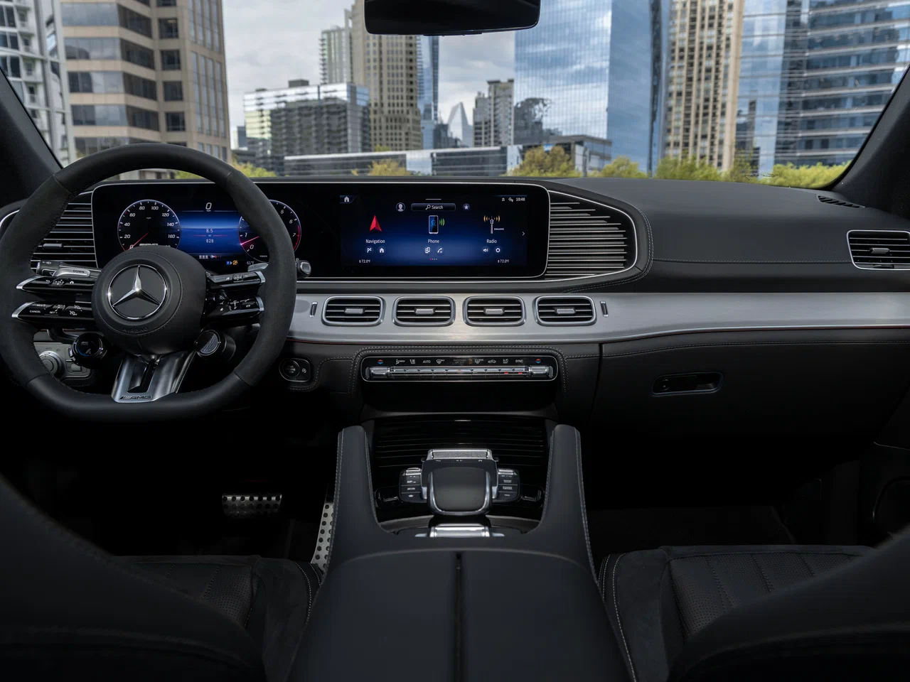 Мультимедиа система с ЖК-экраном