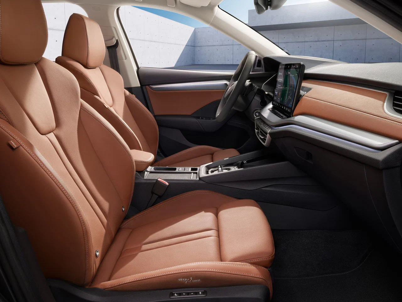 Передние сиденья с поясничной поддержкой