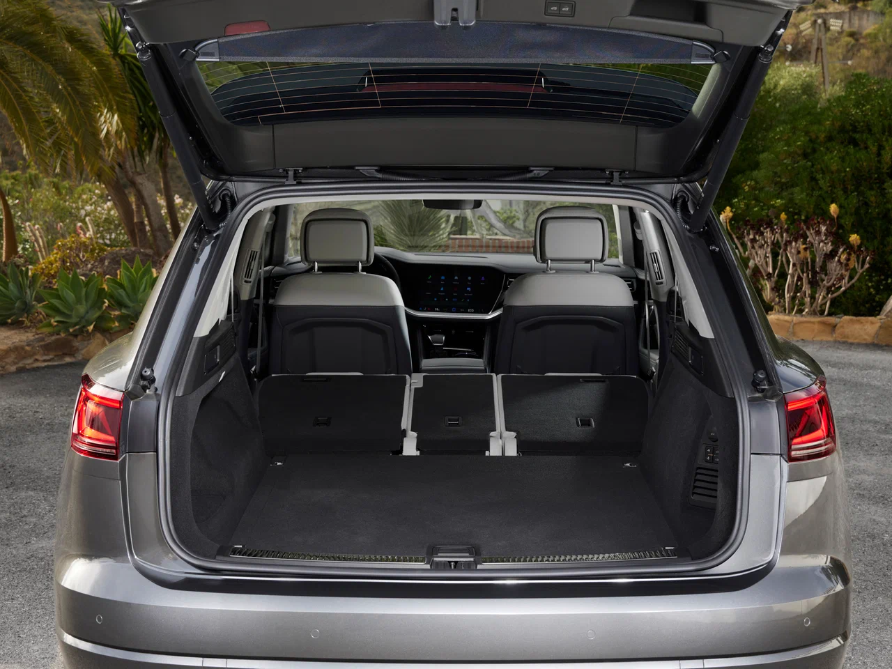 Электропривод крышки багажника