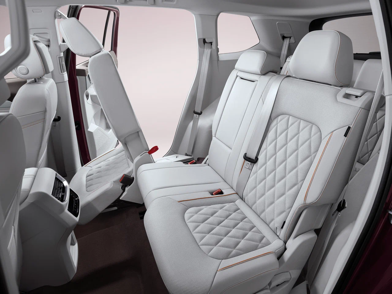 Складывающееся заднее сиденье