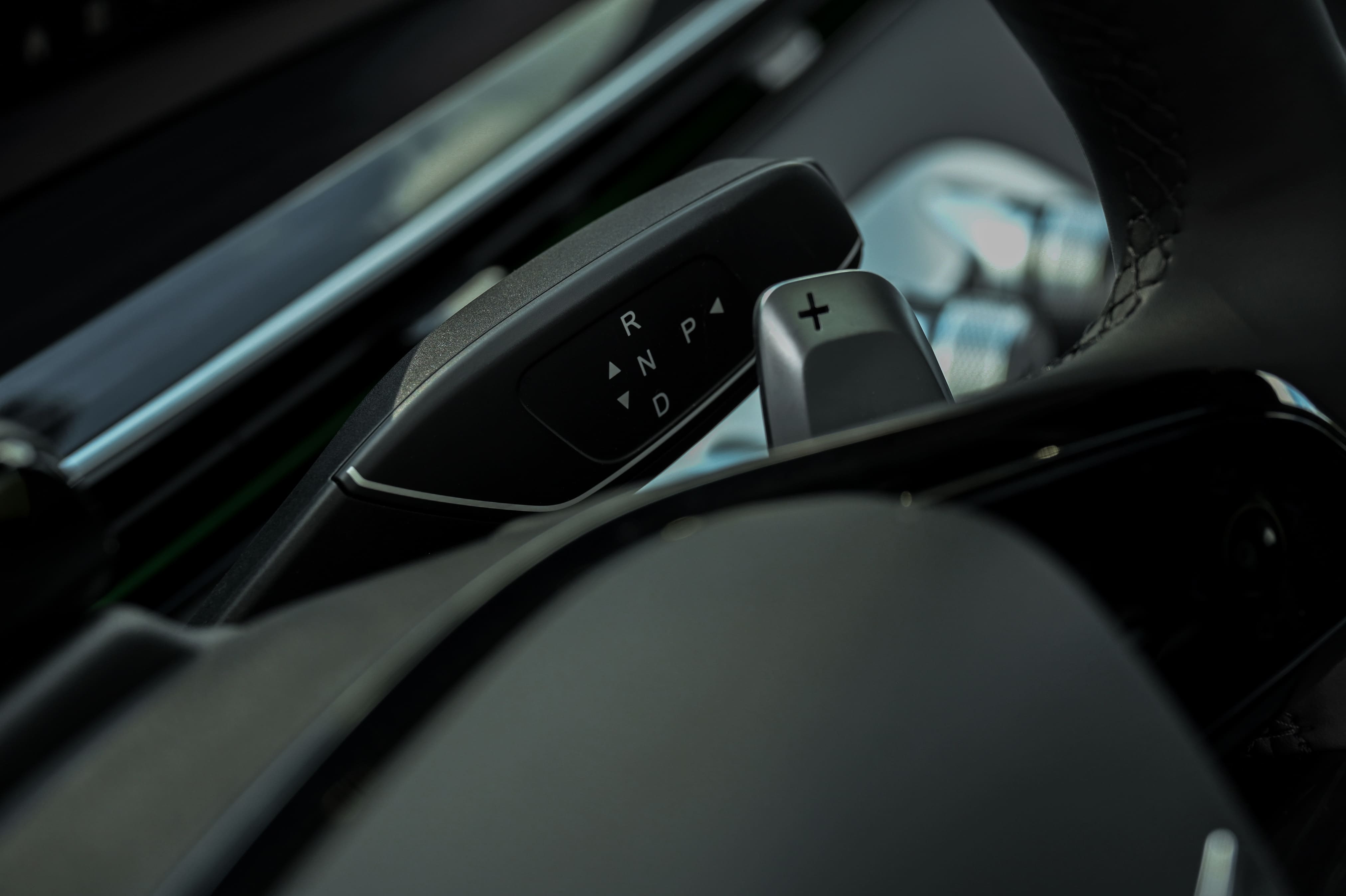 Подрулевые лепестки переключения передач