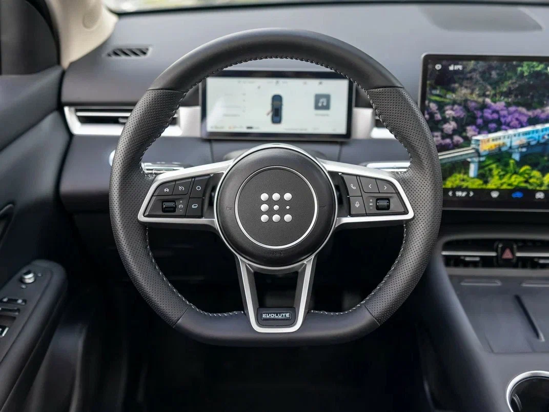 Многофункциональное рулевое колесо с отделкой кожей