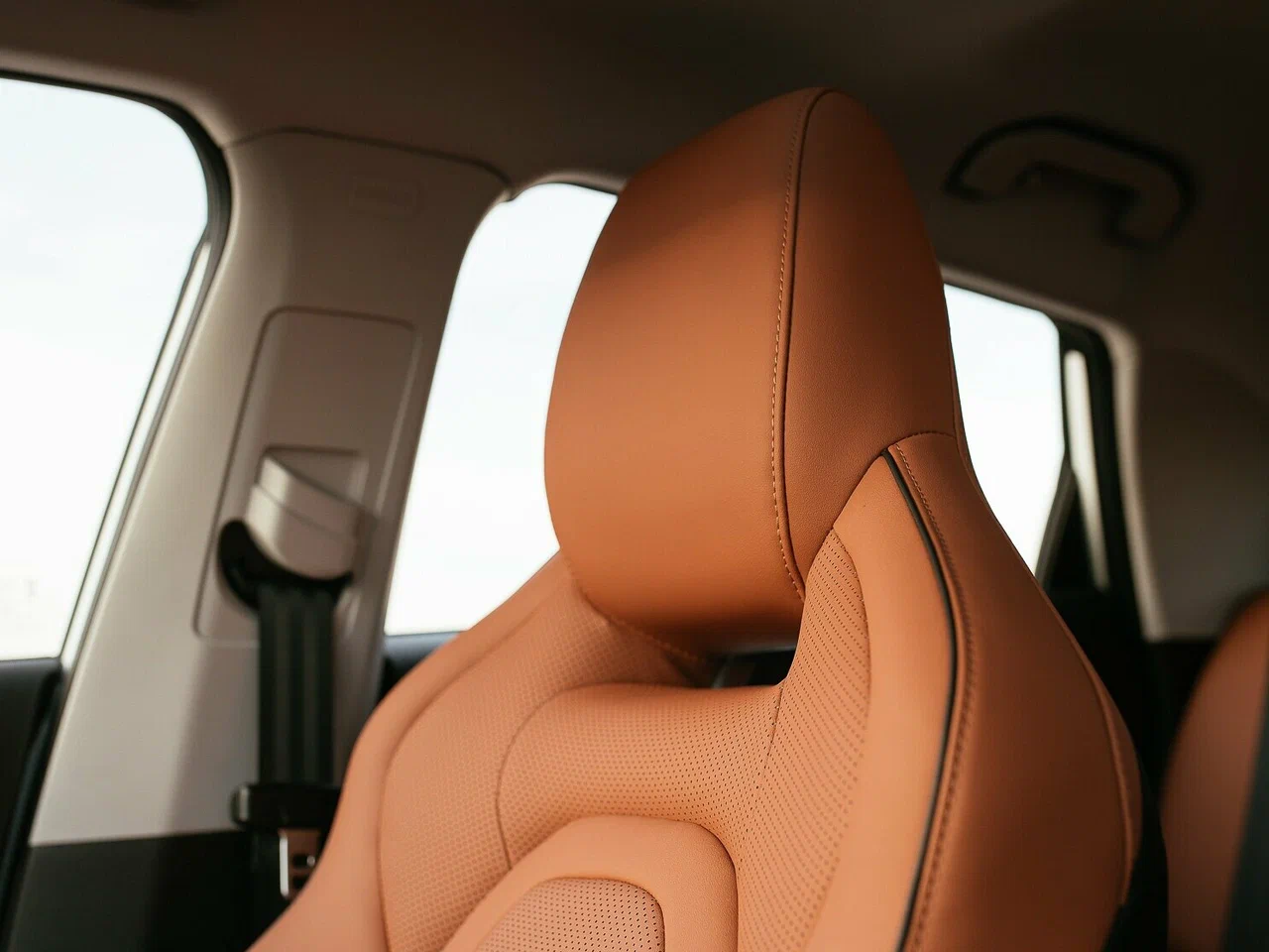 Комбинированный (материал салона)