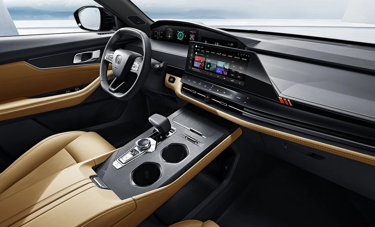 Мультимедиа система с ЖК-экраном