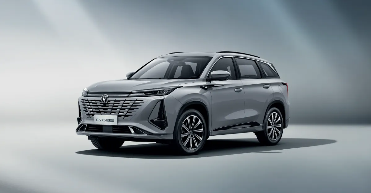 Мощная решетка радиатора