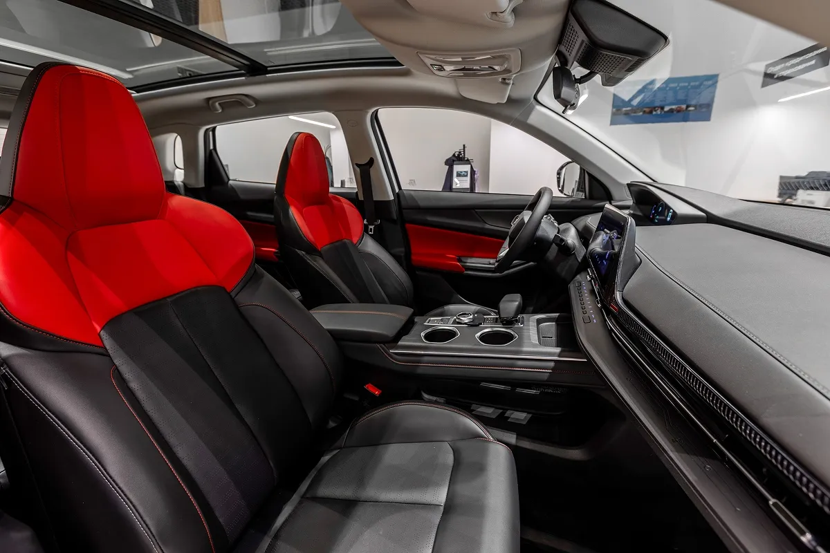 Эргономичные спортивные сиденья