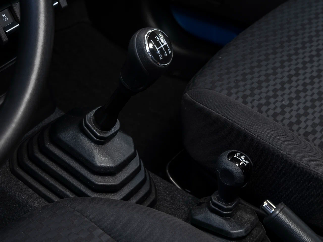 Система помощи при старте в гору (HSA)