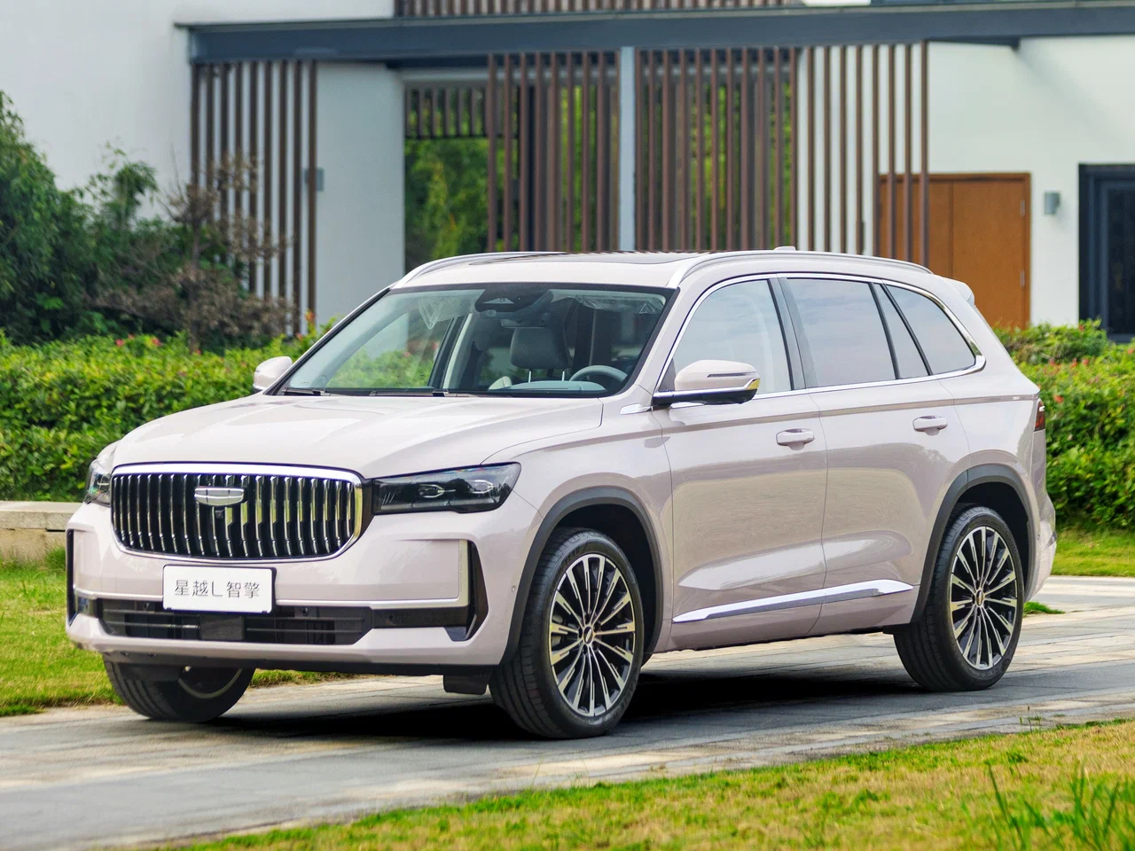 Новый дизайн фасада