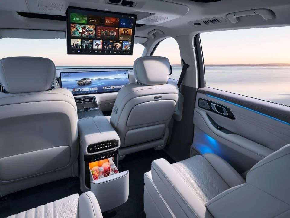 Потолочный монитор