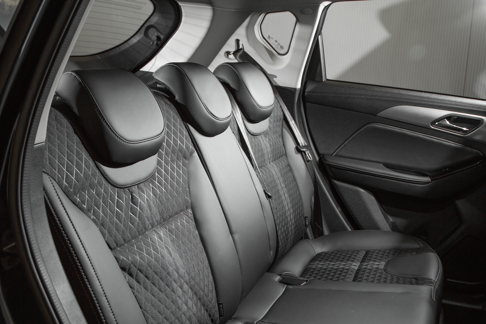 Обивка сидений тканью