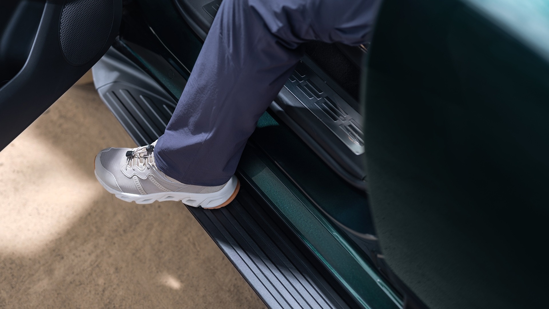 Фиксированные боковые подножки