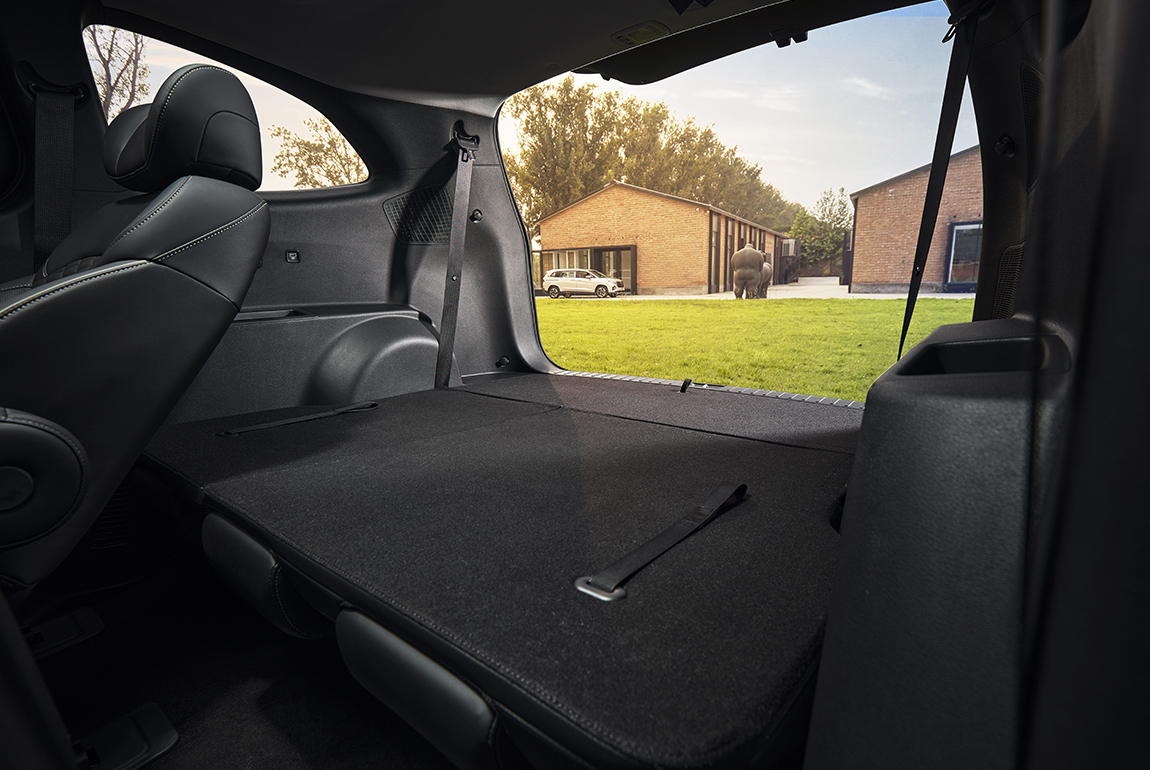 Раскладывающиеся задние сидения